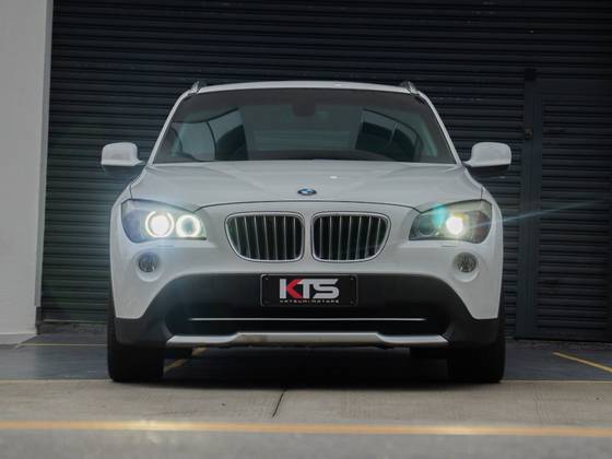 BMW X1 3.0 24V GASOLINA XDRIVE28I 4P AUTOMÁTICO BMW X1 3.0 24V GASOLINA XDRIVE28I 4P AUTOMÁTICO